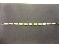  Серебряный браслет с перламутровыми вставками, вес 12 г, длина 18,5 см. Европа. 60 года.